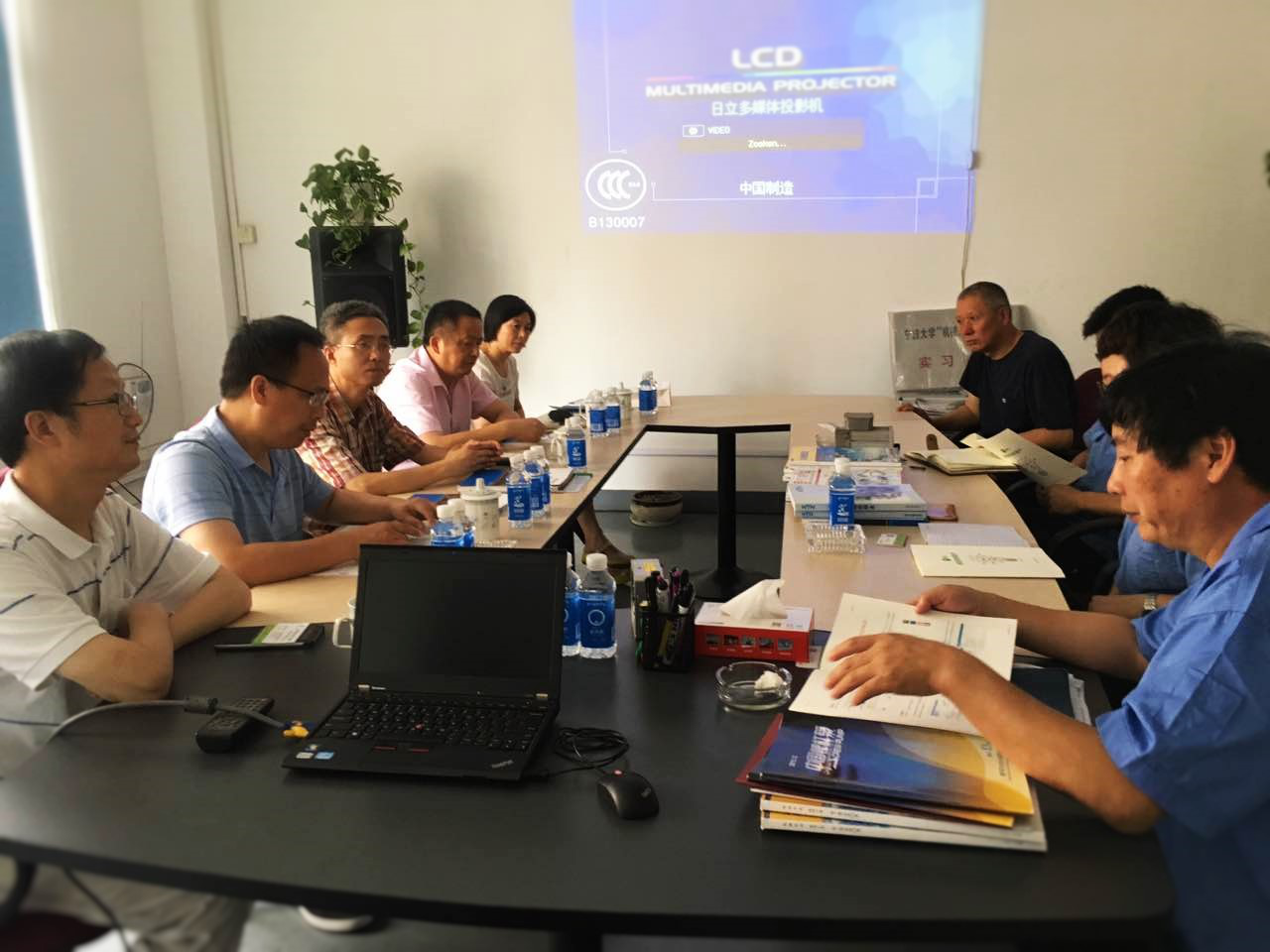 宁波大学为我公司授牌：《机械工程专业硕士实习基地》